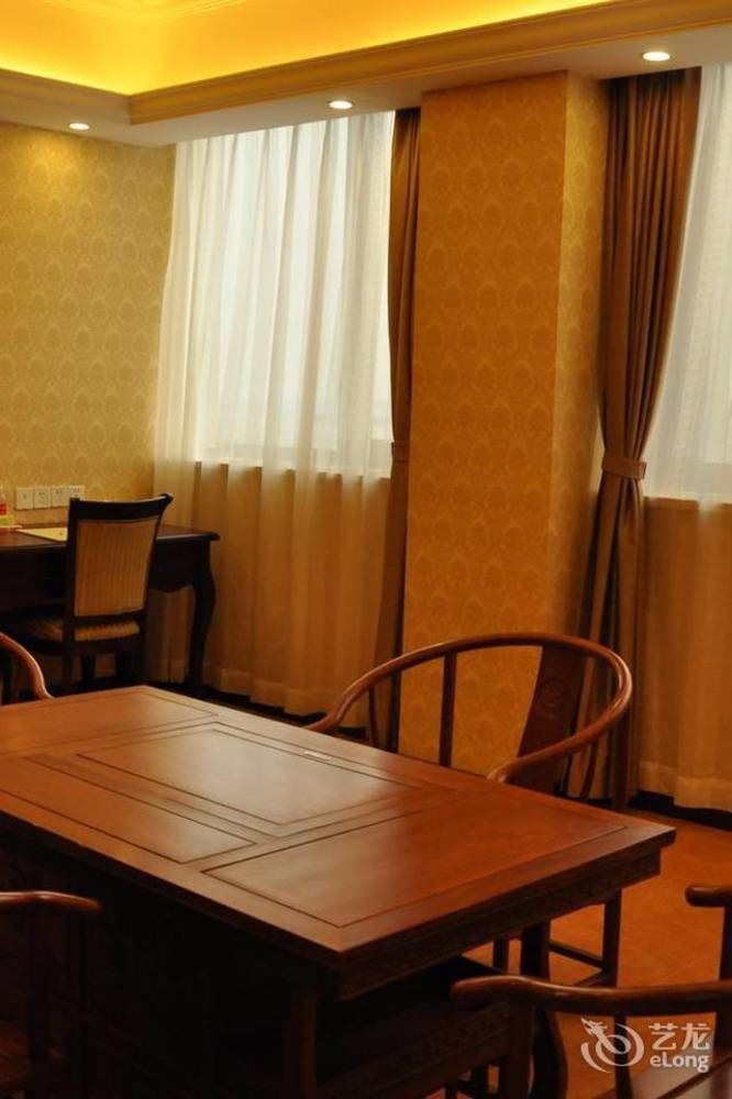 Vienna Hotel Sh Fengxian Nanqiao Jinhai Road Шанхай Екстериор снимка
